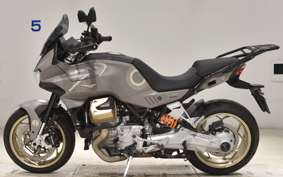 MOTO GUZZI V100 MANDELLO 2023