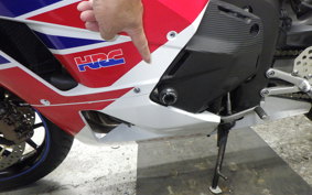 HONDA CBR600RR A 2013 PC40