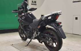 SUZUKI Vｽﾄﾛｰﾑ250A 2023