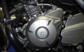 SUZUKI GSR250S