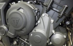 TRIUMPH TRIDENT 660 2023