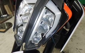 KTM 890 DUKE R 2021