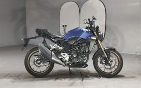 HONDA CB250R MC52
