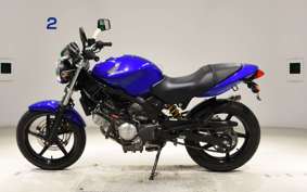 HONDA VTR 250 2019 MC33