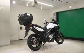 SUZUKI Vｽﾄﾛｰﾑ650 2016 VP56A