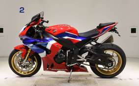 HONDA CBR1000RR RSP 2024 SC82