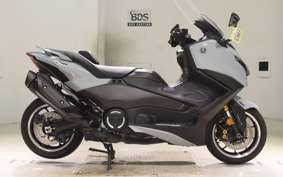YAMAHA T-MAX 560 2025 SJ21J