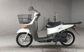 HONDA TOPIC AF38