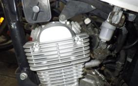 YAMAHA YB125SP 2015