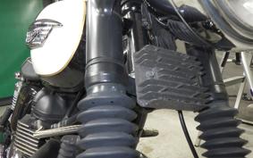 TRIUMPH BONNEVILLE T100 2011