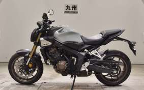 HONDA CB650R E-Clutch 2024 RH17