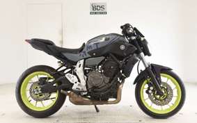 YAMAHA MT-07