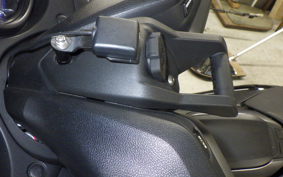 YAMAHA T-MAX 560 T 2020 SJ19J