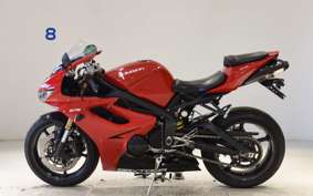 TRIUMPH DAYTONA 675 2013
