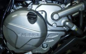 SUZUKI Vｽﾄﾛｰﾑ650XTA 2025