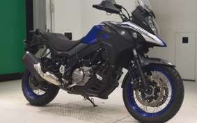 SUZUKI DL650 ( V-Strom 650 ) XTA 2022 C733M