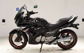 SUZUKI GSR250F