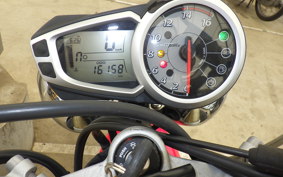 TRIUMPH STREET TRIPLE 2010