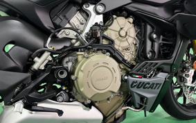 DUCATI STREET FIGHTER V4S 2024 4F00
