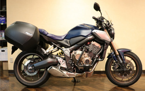 HONDA CB650R 2021 RH03