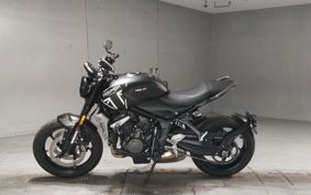 TRIUMPH TRIDENT 660 LGL10U