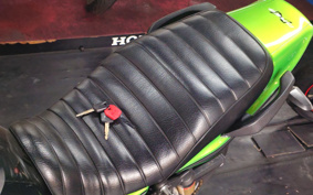 KAWASAKI ZRX1200 DAEG 2011 ZRT20D