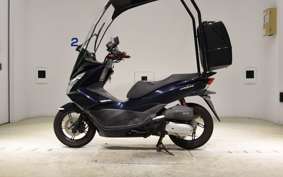 HONDA PCX125-2ﾔﾈﾂｷ JF56