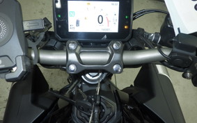 HONDA CB650R E-Clutch 2025 RH17