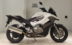 HONDA VFR800X 2013