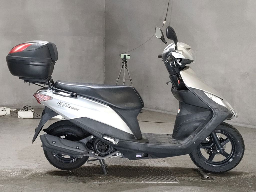 Фото Suzuki ADDRESS V125 с японского аукциона