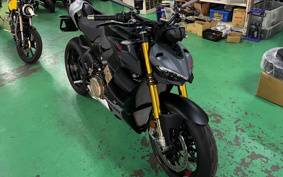 DUCATI STREET FIGHTER V4S 2024 4F00