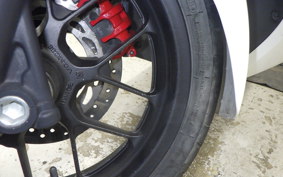 HONDA FORZA SI 2004 MF12