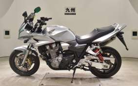 HONDA CB1300SB SUPER BOLDOR A 2006 SC54