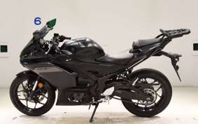 YAMAHA YZF R-3 2025 RH25J