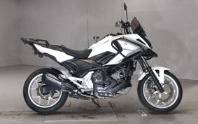 HONDA NC750X RC90