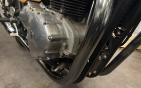 TRIUMPH THRUXTON 2006 TJ9042
