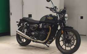 TRIUMPH STREET TWIN 2021
