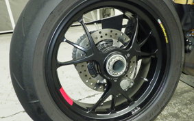 DUCATI STREETFIGHTER V4 S 2025