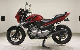 SUZUKI GSR250 2003