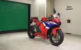 HONDA CBR600RR 2024 PC40