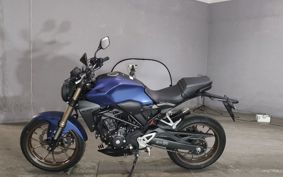HONDA CB250R MC52