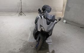 YAMAHA T-MAX 560 SJ19J