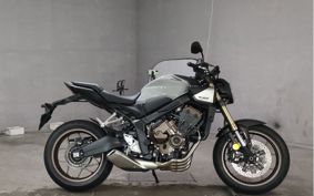 HONDA CB650R E-Clutch RH17