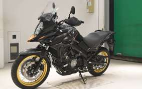SUZUKI Vｽﾄﾛｰﾑ650XTA 2025 C733M