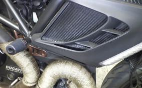 DUCATI DIAVEL Carbon 2012