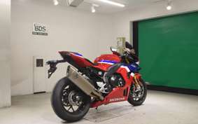 HONDA CBR1000RR RSP 2025 SC82