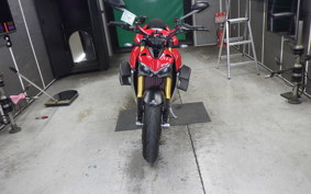 DUCATI STREETFIGHTER V4 S 2023