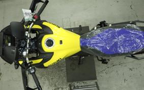 SUZUKI Vｽﾄﾛｰﾑ650XTA 2026 C733M