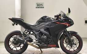 YAMAHA YZF-R25 A 2016 RG10J