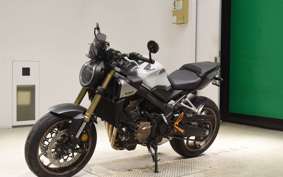 HONDA CB650R E-Clutch 2025 RH17